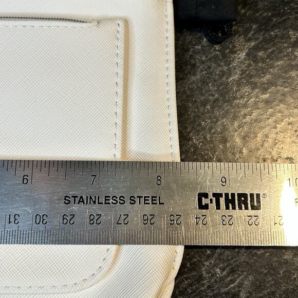 Giorgio Armani White Textured Cosmetic Travel Toiletry‎ Clutch W Dust Bag - Picture 8 of 10